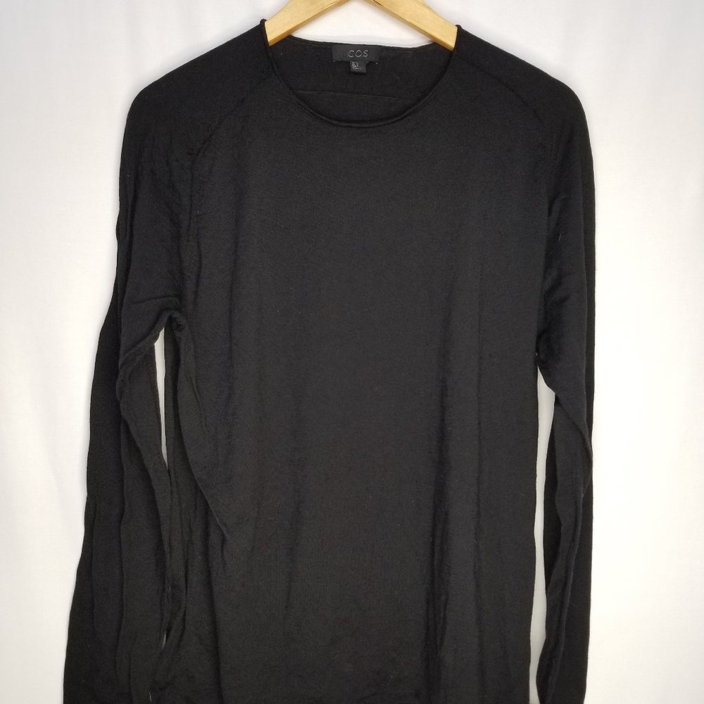 COS BLACK LONG SLEEVE TOP
